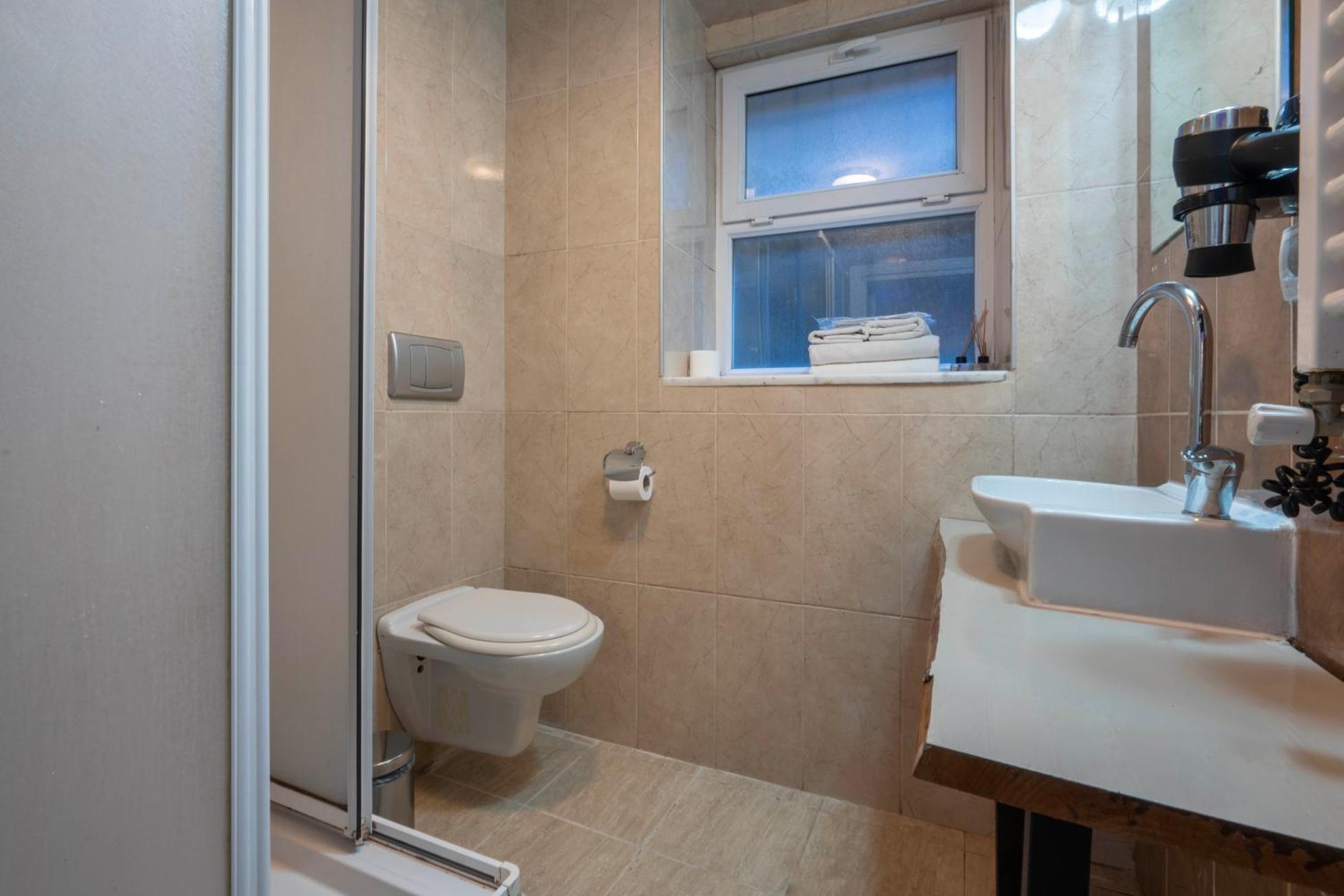 5 Apartment Galata Istanbul Exterior photo